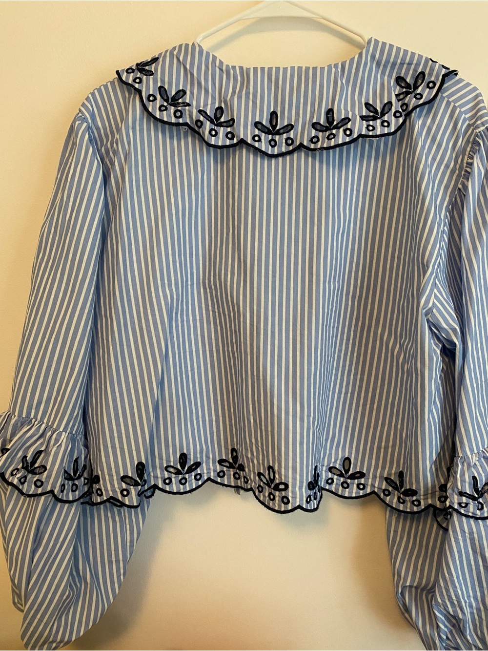 Maeve Tie Front Blouse - Picture 3 of 5